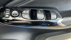 Nissan Juke 1.0 DiG-T Tekna 5dr DCT Petrol Hatchback